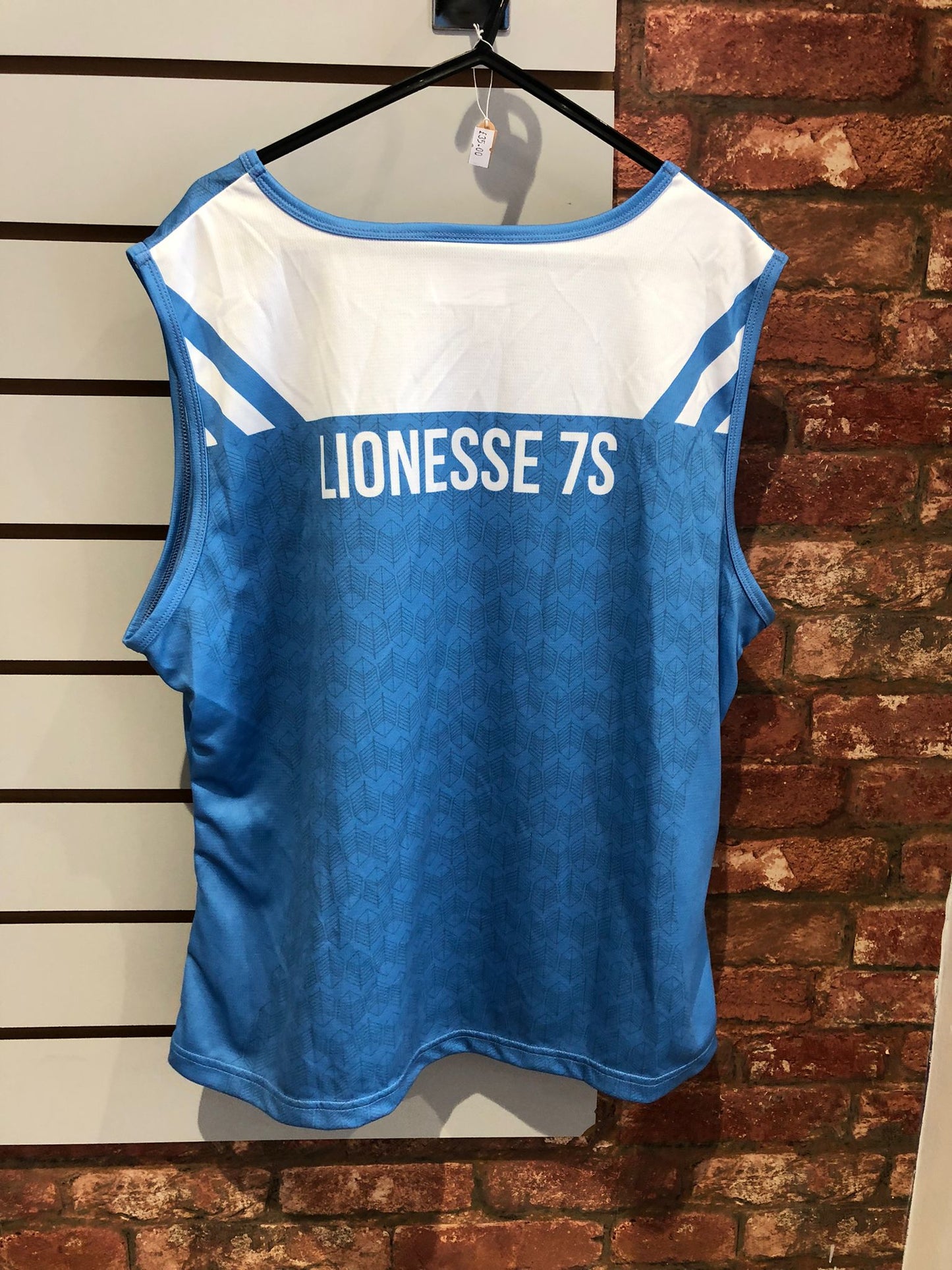 EggChaser Sevens - Lionesse's Training Vests - Player issue - Size 42