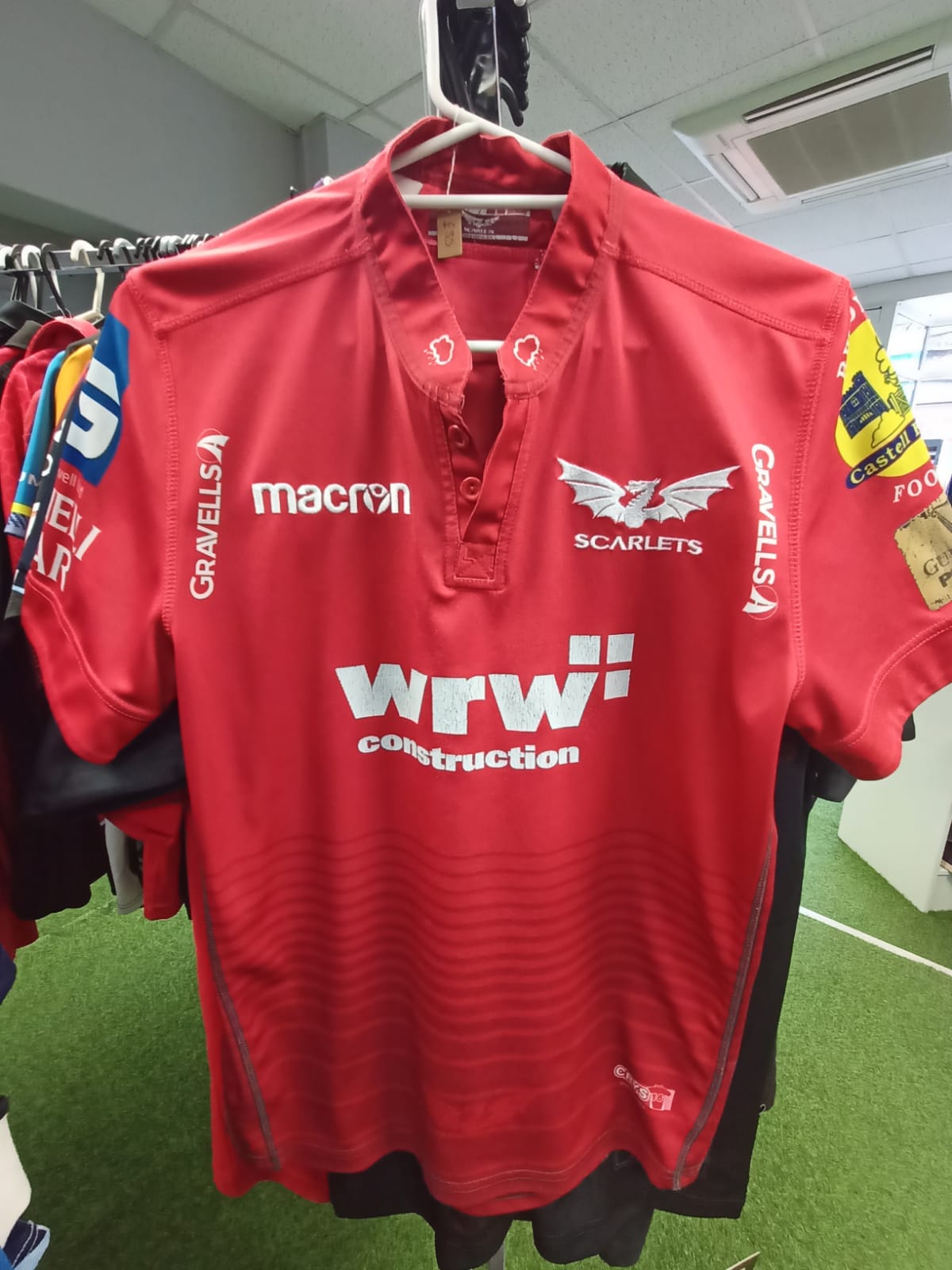 Scarlets Rugby Shirt - Small